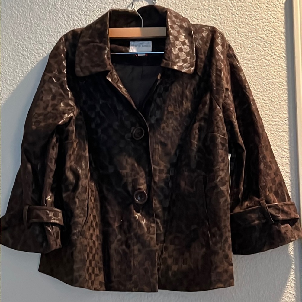 Cute size S chocolate brown short blazer